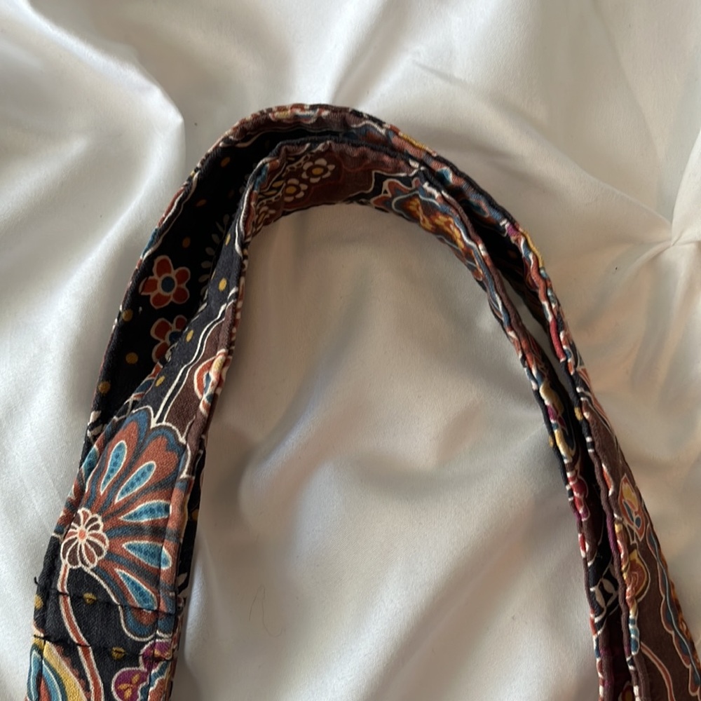 2 piece- Vera Bradley Fall purse and wallet/wristlet bundle. Lot of (2) - Picture 9 of 12